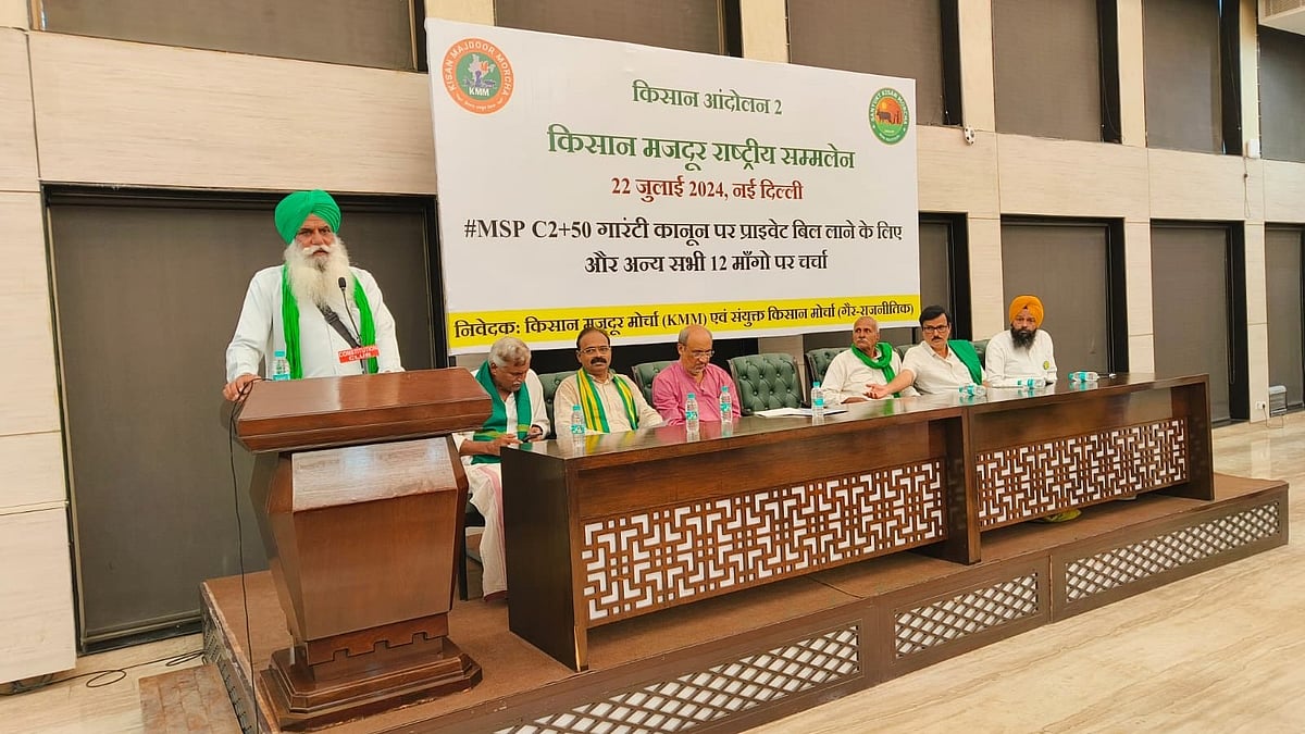 Sarvan Singh Pandher addresses the press meet (photo: @NeelkamalTOI/X)