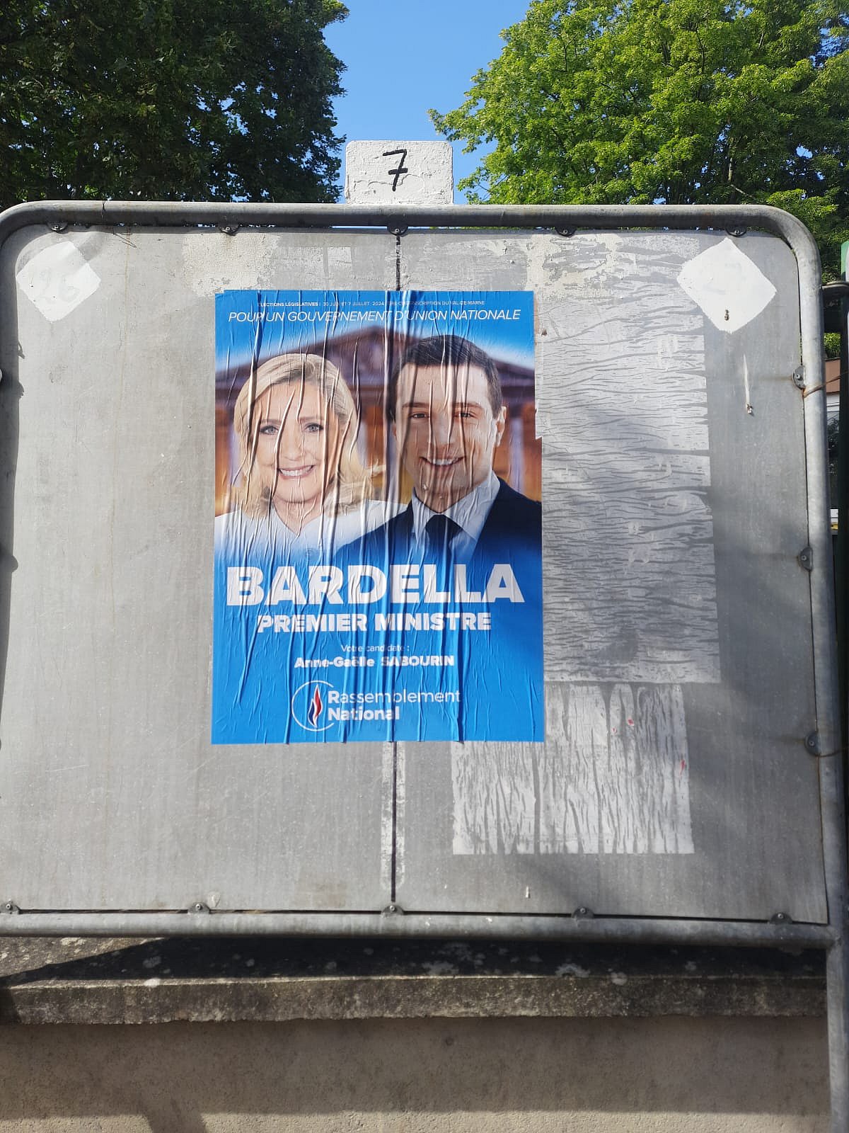 Typically, posters of the far right RN do not carry pictures of their candidates who are less known. The posters carry pictures of Marine Le Pen and the presumptive prime ministerial candidate Jordan Bardella, the 28 year old wonder with no past experience. (photo: Uttam Sengupta)