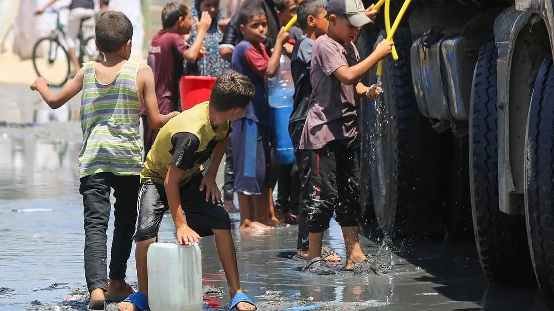 UN reports poliovirus in Gaza amid crisis; WHO ramps up vaccination efforts