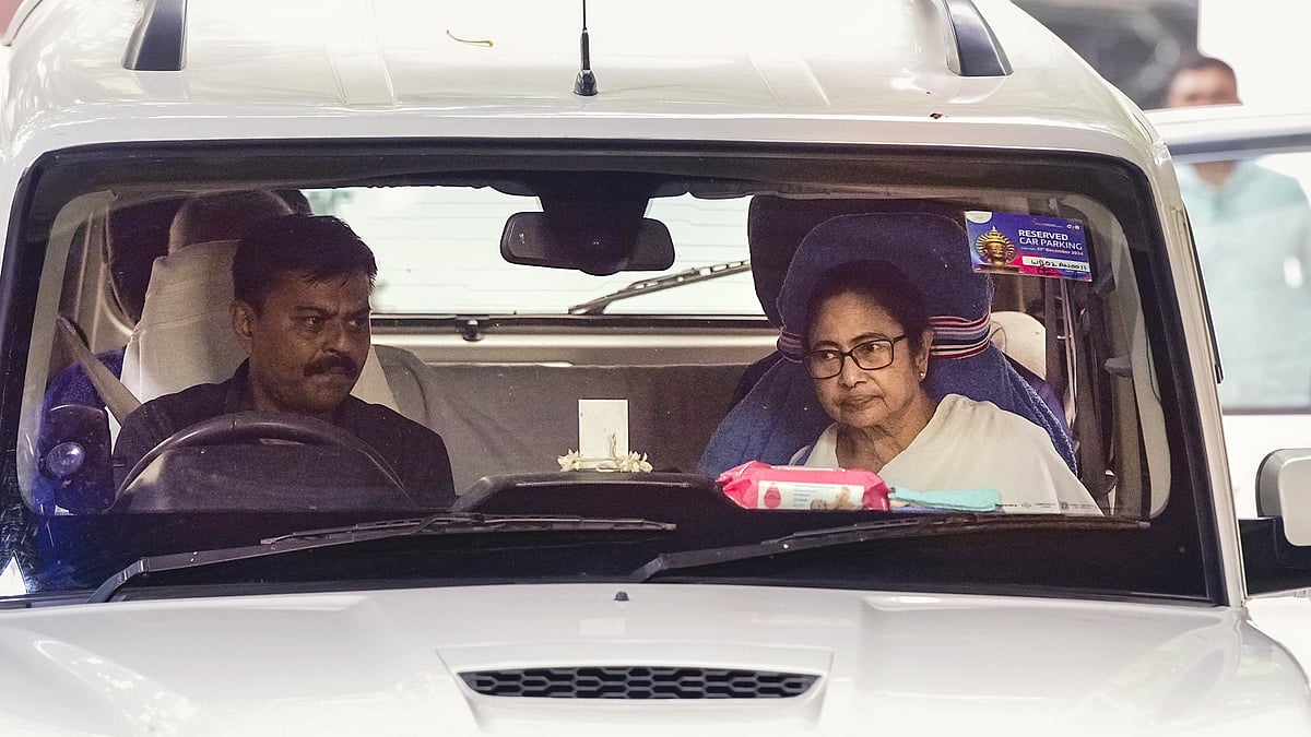 Mamata walks out of NITI Aayog meeting, says stopped from speaking