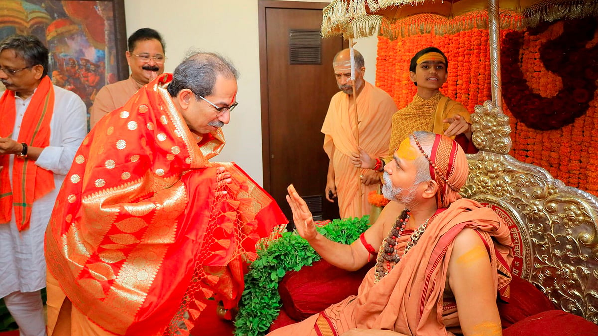 Uddhav Thackeray victim of betrayal, Modi not my enemy: Shankaracharya