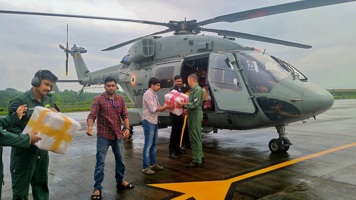 Kerala landslides: Army recovers 70 bodies, rescues 1,000 in Wayanad