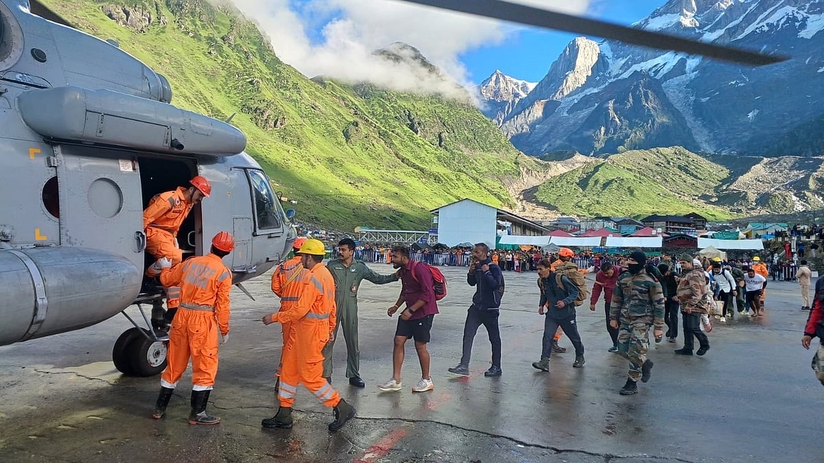IAF Chinook and Mi-17V5 helicopters are positioned at Gaucher to conduct rescue operation