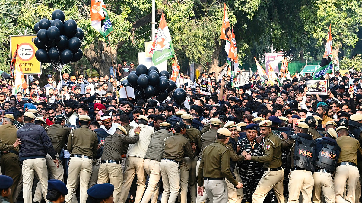 Rising unemployment draws hundreds of protesters to the streets of New Delhi, December 2023
