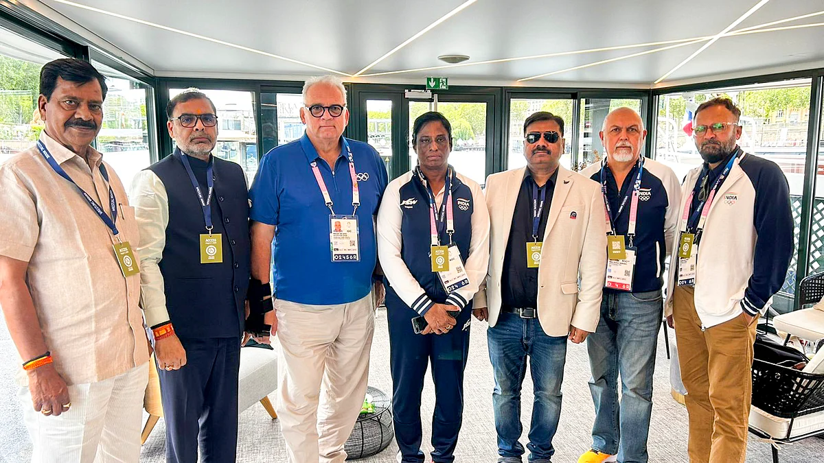UWW, IOA and WFI officials during a meeting in Paris on 7 August (photo: PTI)