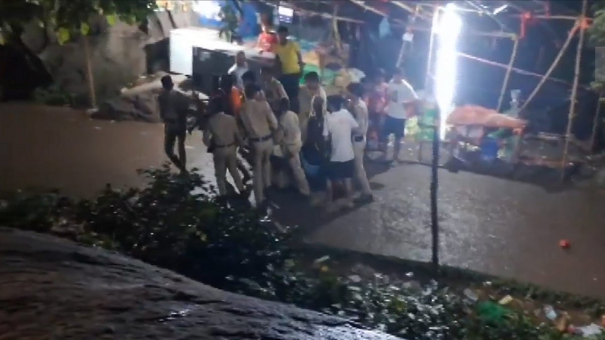 Seven dead, 16 injured in Bihar temple stampede
