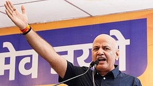 Manish Sisodia addresses AAP workers in New Delhi on 10 August (photo: IANS)