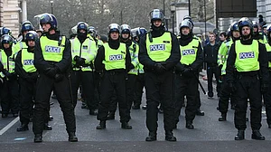 UK riots: Arrests surpass 1,000 as authorities crack down on violence