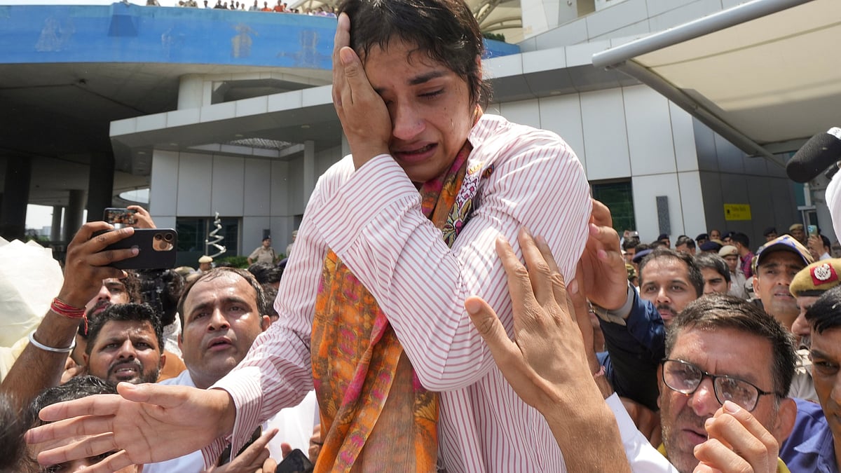 Vinesh Phogat gets emotional in New Delhi on 17 August (photo: PTI)