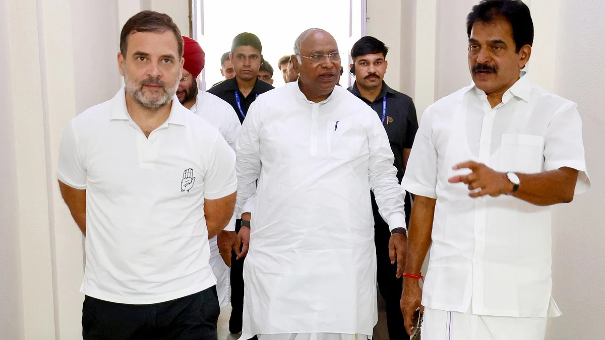 Rahul Gandhi, Mallikarjun Kharge, and K.C. Venugopal (file photo)