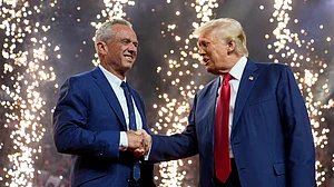 Robert F Kennedy Jr ends presidential bid, endorses Donald Trump
