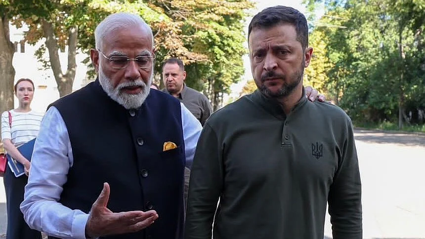 Narendra Modi (left) with Ukraine prime minister Volodymyr Zelenskyy on his Kyiv visit of August 2024 