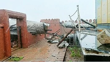 Chhatrapati Shivaji Maharaj’s statue crashes at Rajkot Fort on 26 August (photo: IANS)