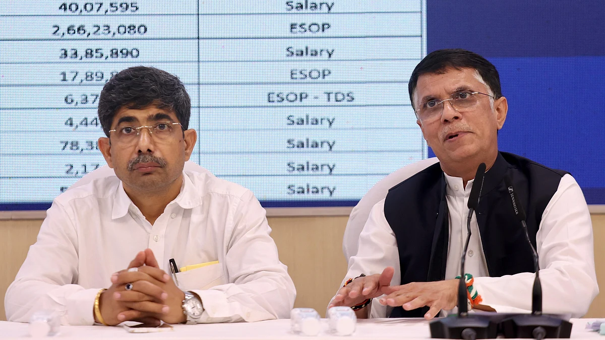 Pawan Khera, Chairman of the Congress Media and Publicity Department addressing the media (photo: AICC)
