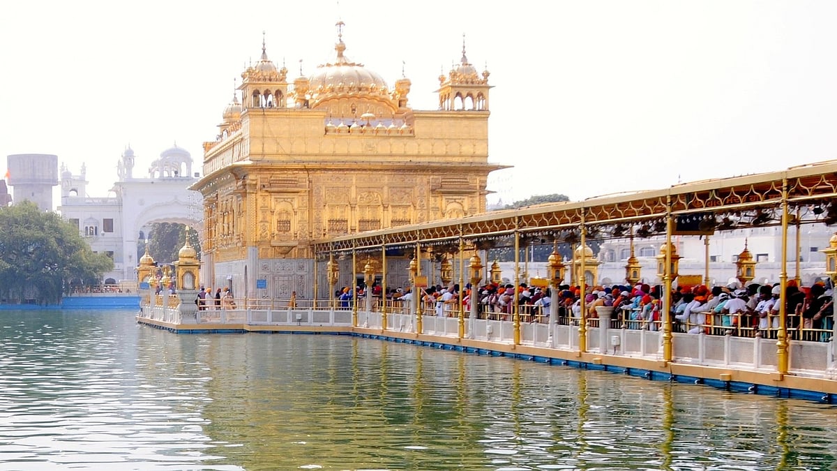 SGPC objects to Golden Temple themed pandal for Pune Ganapati Utsav