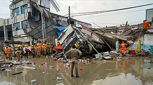 Building collapses in Lucknow; 3 dead, several feared trapped