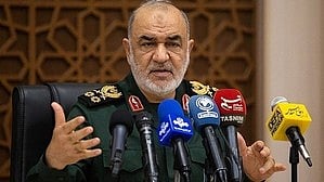 Iranian commander Hossein Salami (photo: IANS)