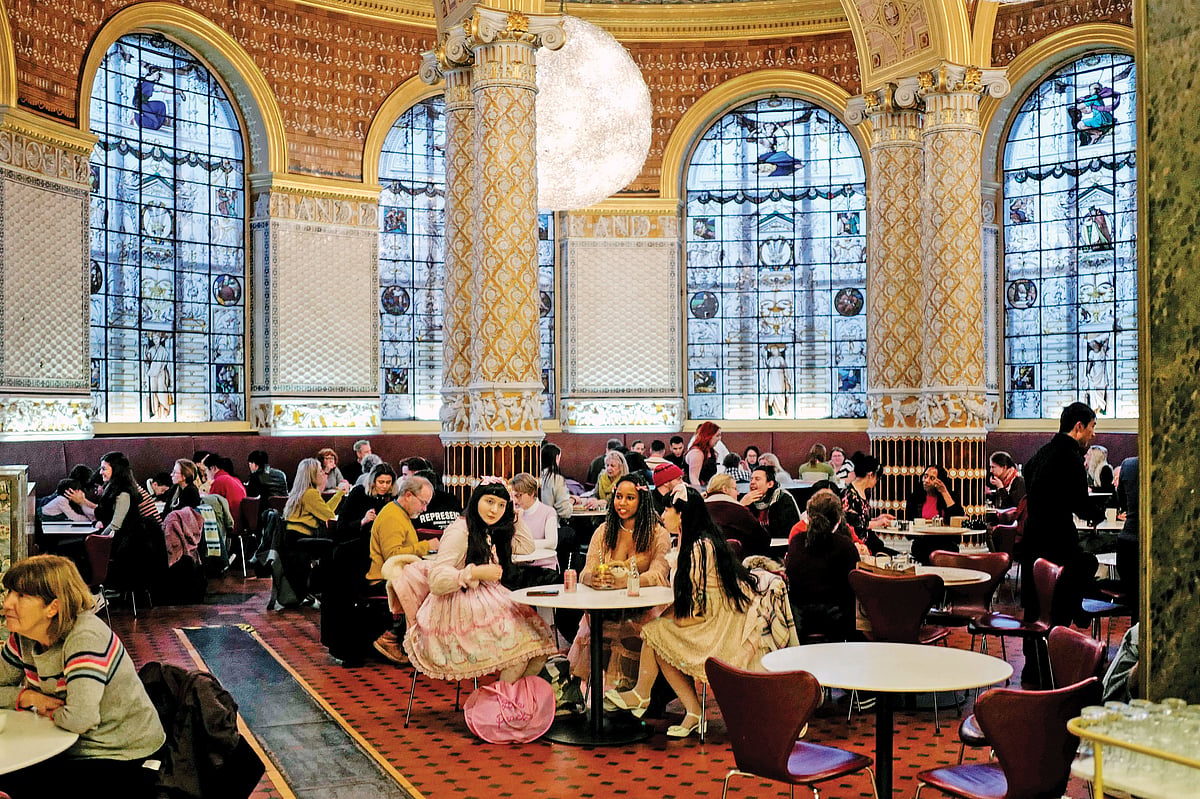 The luxuriously appointed refreshment room at Victoria and Albert Museum