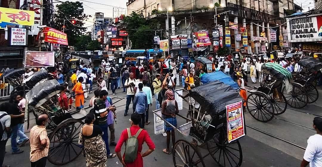Kolkata's rickshaw pullers too joined the protest on Sunday, 8 Sept. 2024