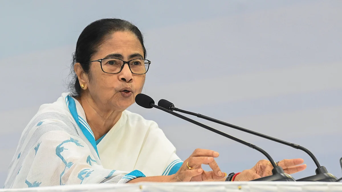 Mamata invited agitating junior doctors for a meeting at the state secretariat 