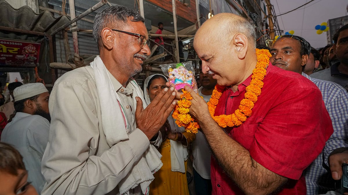 AAP will fight to save houses against eviction in Madrasi Camp: Sisodia