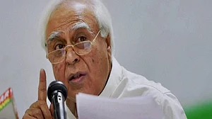History won’t forgive those not allowing level playing field in House: Sibal
