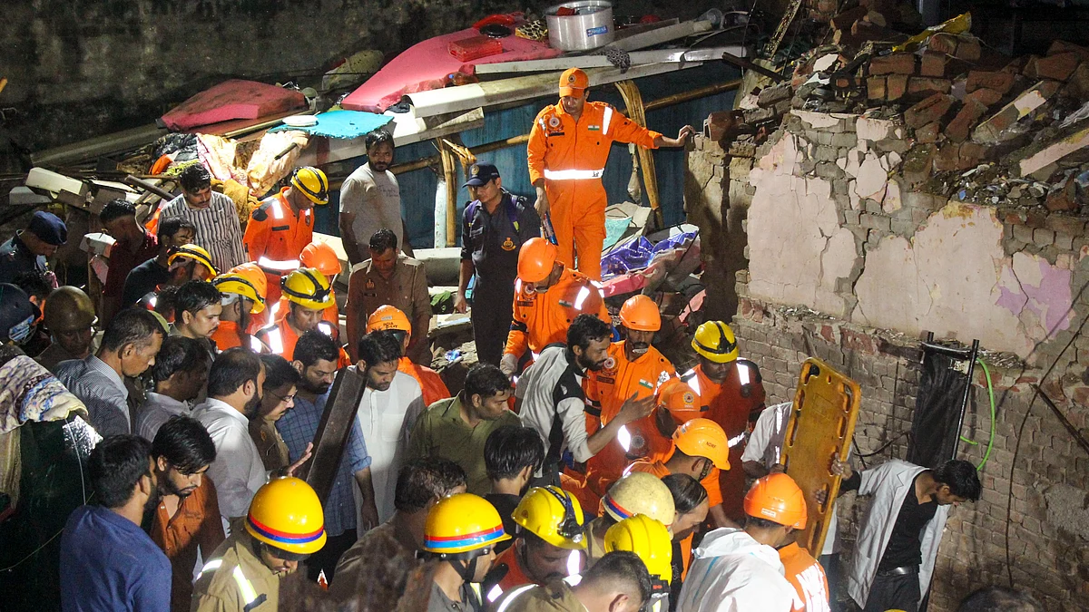 Rescue operation underway in Meerut on 14 September (photo: PTI)