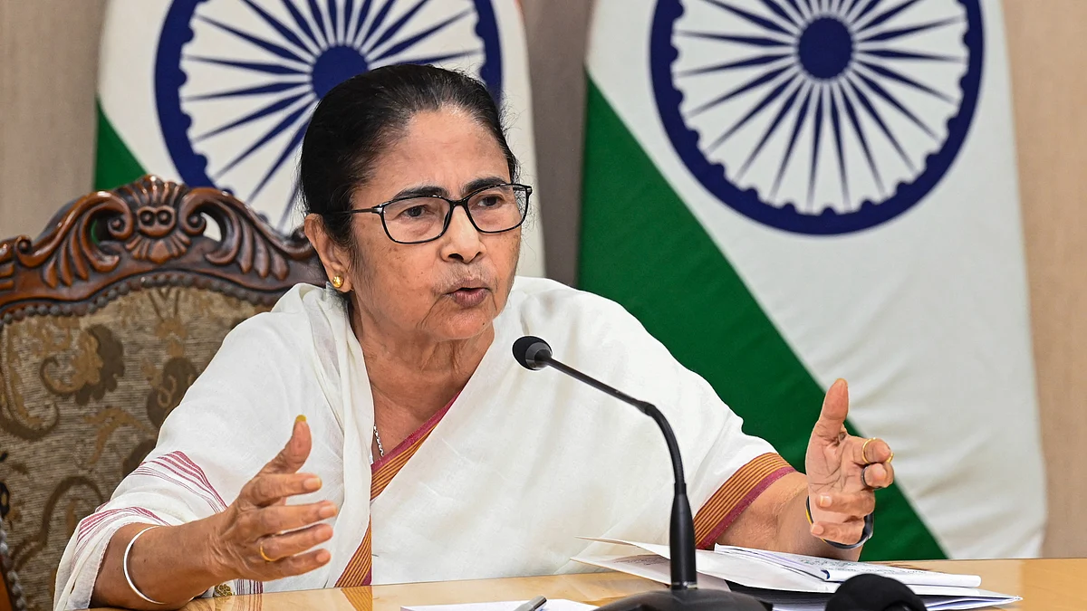 CM Mamata Banerjee addresses a press conference in Kolkata on 12 September (photo: PTI)