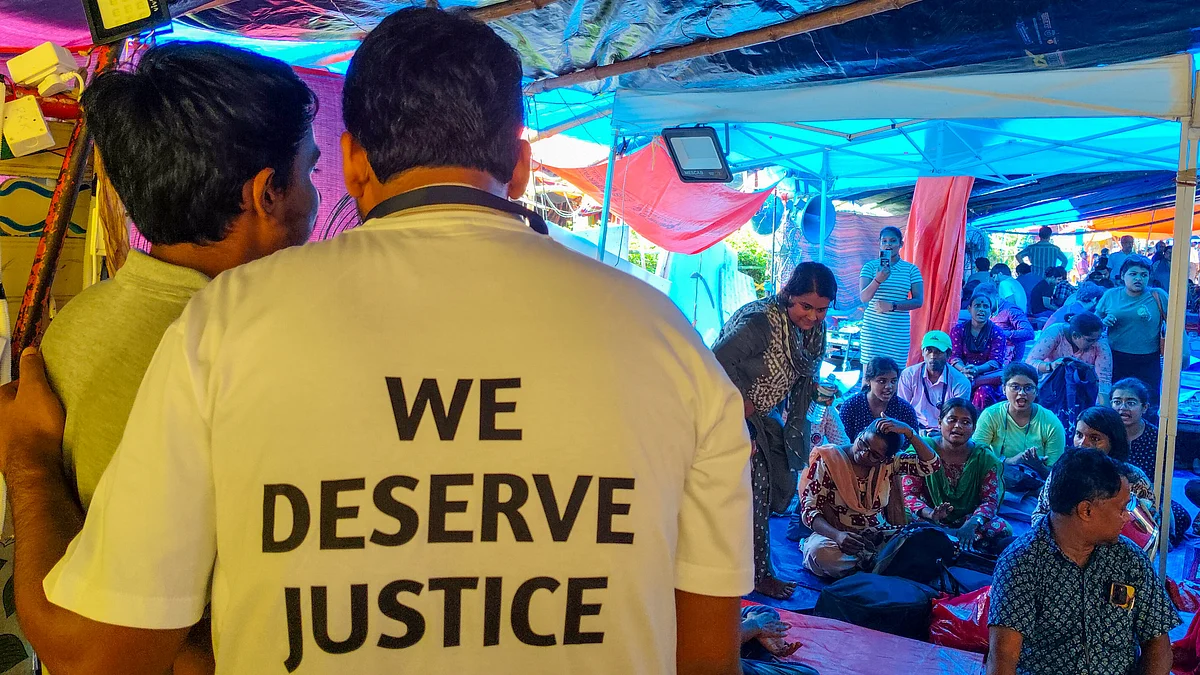 Kolkata: Doctors participate in a sit-in protest against the rape & murder case