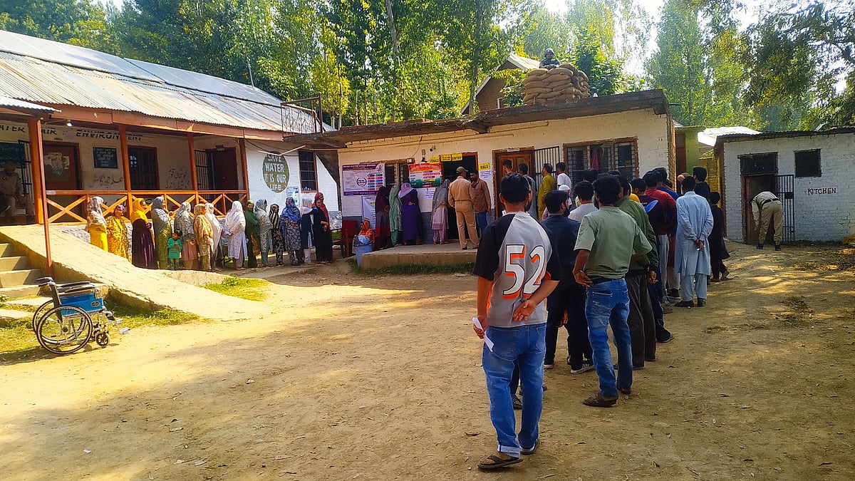 Why foreign diplomats but no foreign journalists are allowed in J-K
