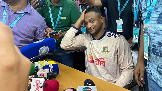 Shakib Al Hasan announces his retirement plans in Kanpur (photo: @BCBtigers/X)