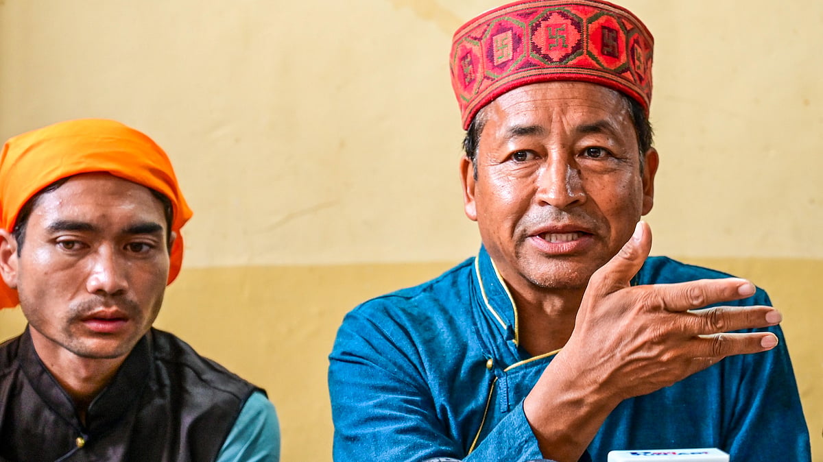 Delhi Police detain Sonam Wangchuk, climate march at Singhu border