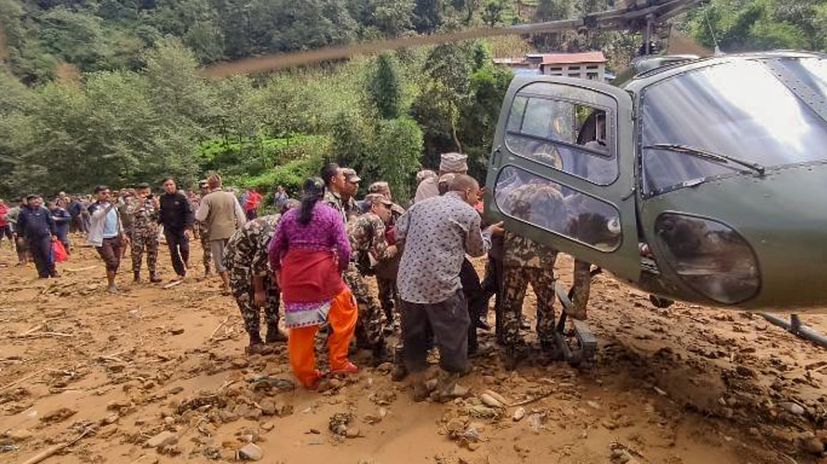 Nepal death toll climbs to 217, rescue operations continue