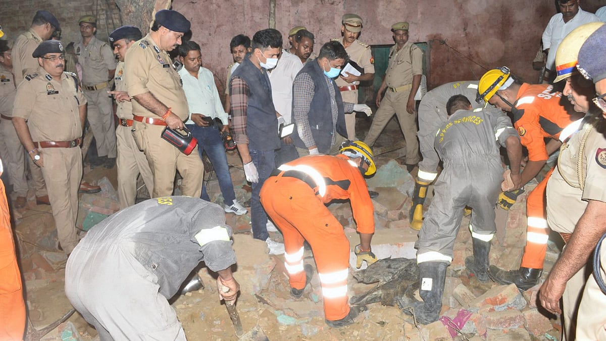 Rescue operation underway in Bareilly on 2 October (photo: PTI)
