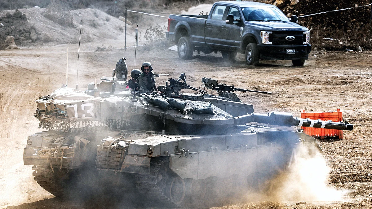 An Israeli tank at the Lebanon border, 1 Oct 2024