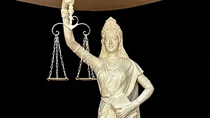 SC Bar Association criticises changes to Lady Justice statue, SC emblem