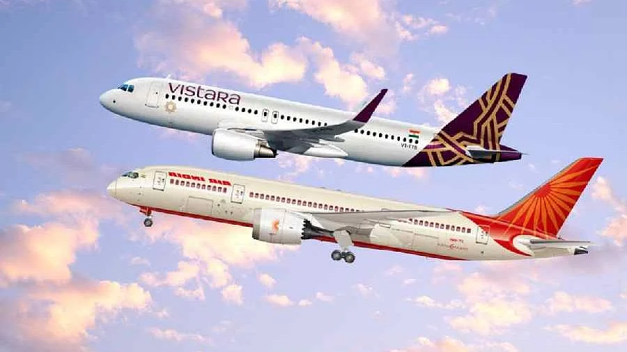 Representative image of Vistara and Air India planes flying in parallel