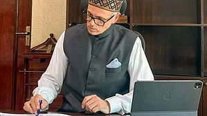 Omar Abdullah takes charge as CM in Srinagar on 16 October (photo: IANS)
 