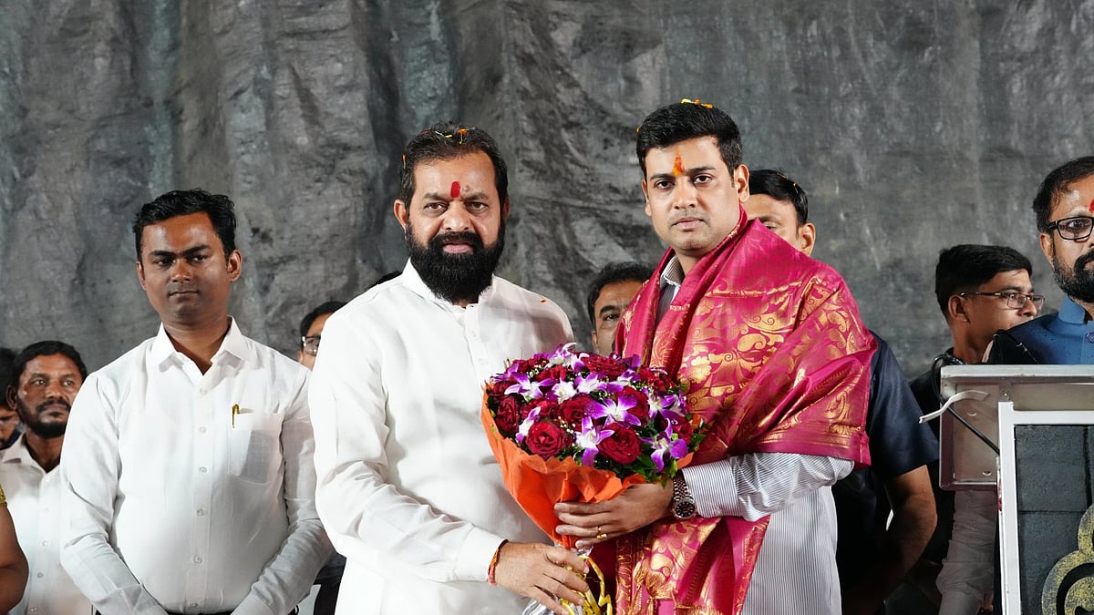 Shinde scion’s VIP visit sees Ujjain Mahakaleshwar darshan in-charge fired