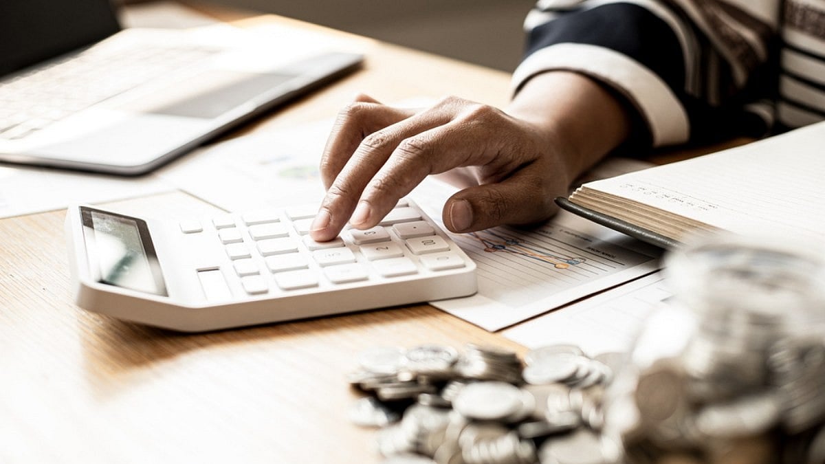 Understanding risk and return: How lumpsum calculators help prepare for volatility