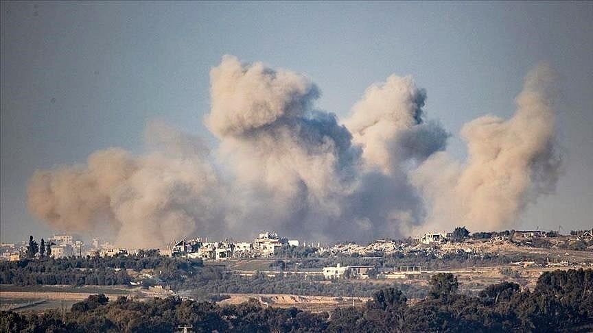 Israeli strikes on Gaza kill 10 people, mostly women, children
