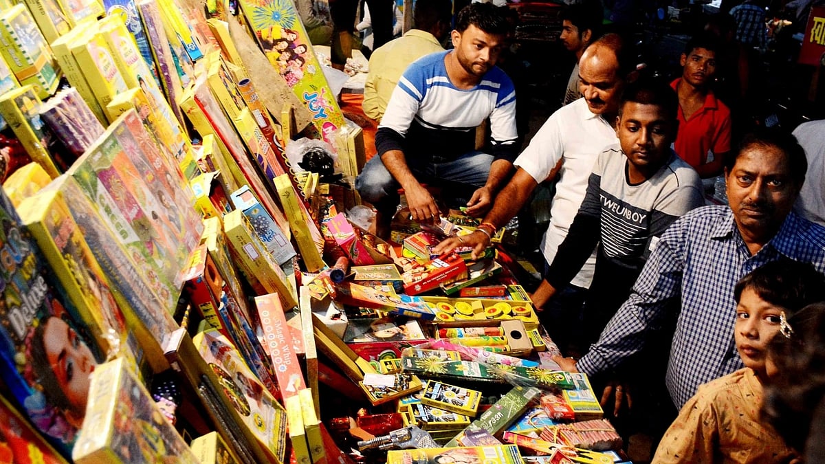 Despite ban, 18 pc Delhi-NCR families plan to burst crackers: Survey