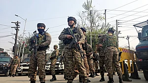 Top LeT commander killed, 4 security personnel injured in Srinagar encounter