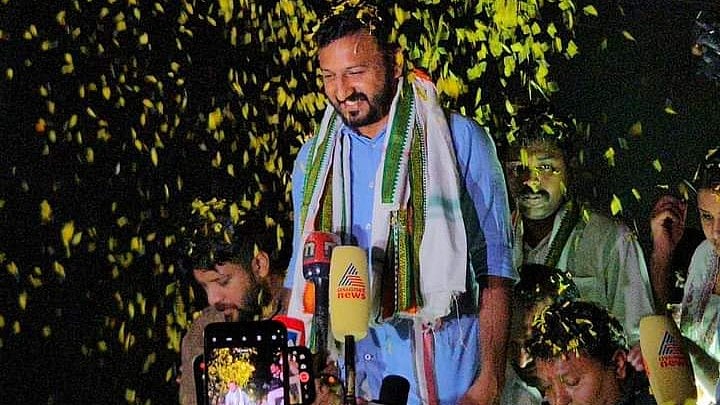 Kerala: Police raids Congress leaders' hotel, looking for 'black money'