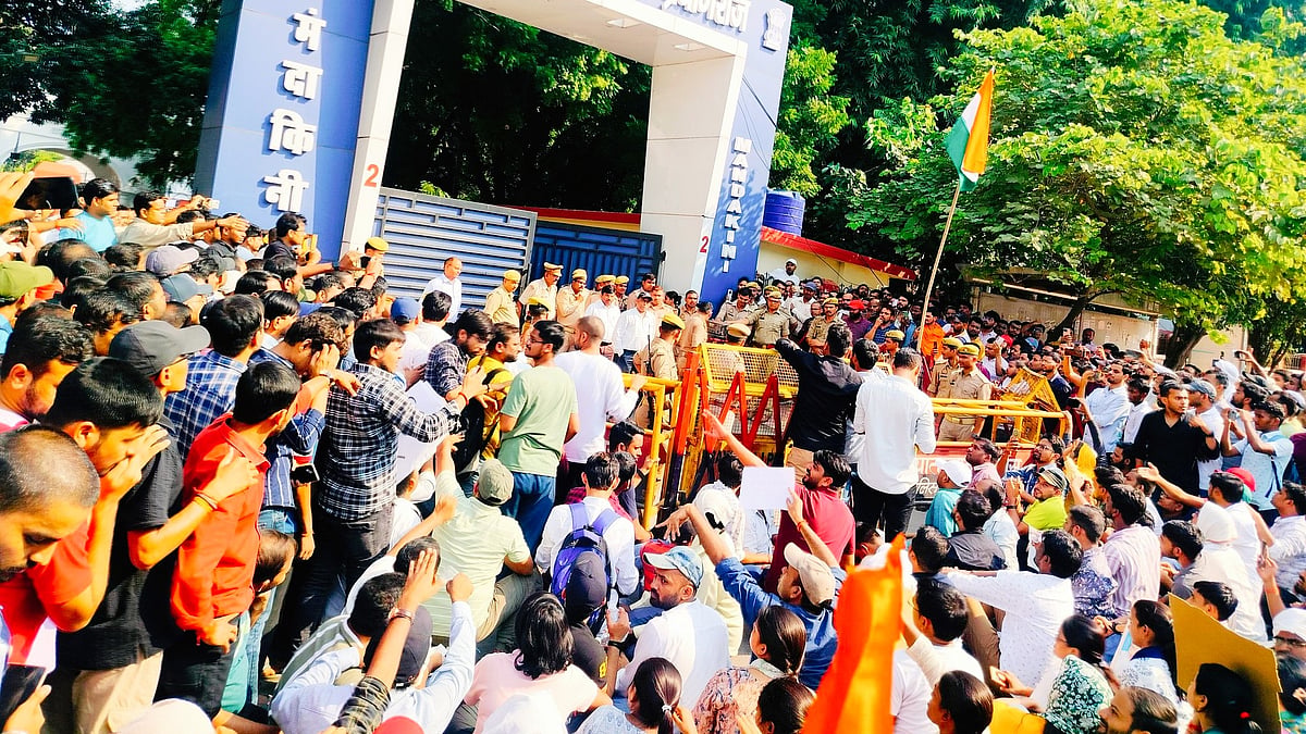 A view of the protestors