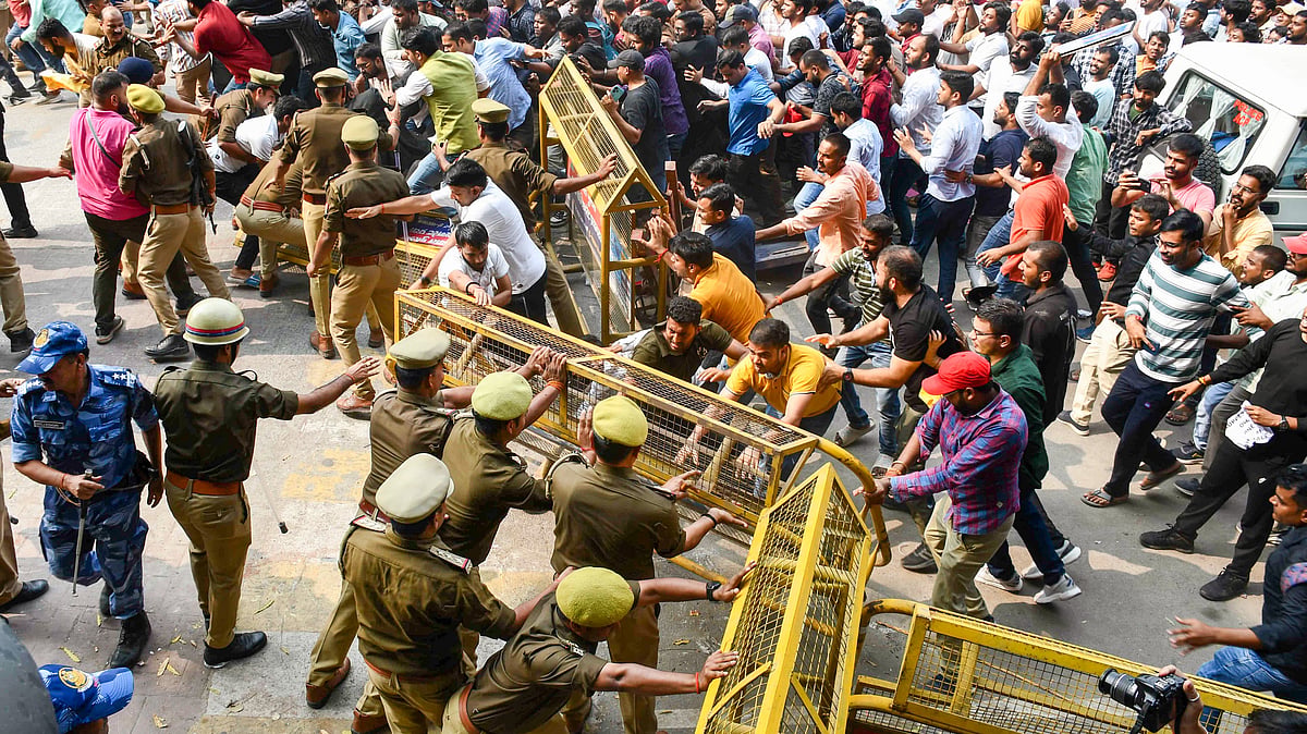 Cong attacks BJP govt in UP over ‘police action’ against protesting students