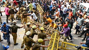 Cong attacks BJP govt in UP over ‘police action’ against protesting students