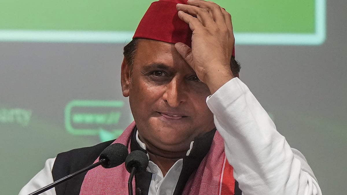 SP president Akhilesh Yadav in Lucknow on 9 November (photo: PTI)