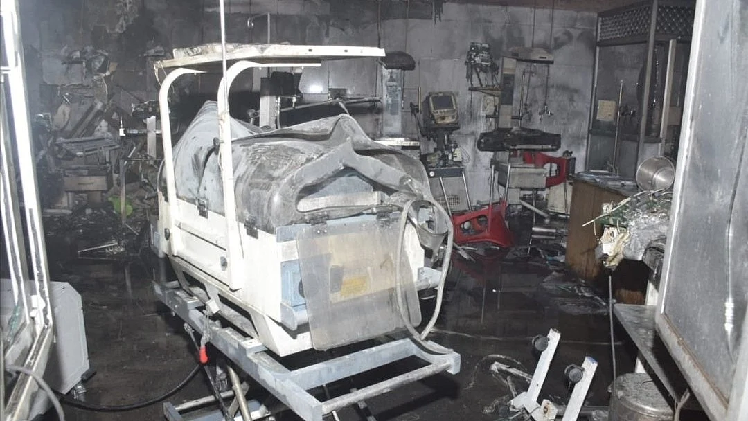 Scene inside burnt NICU at Jhansi medical college on 16 November (photo: @AmarpalRajpoot6/X)