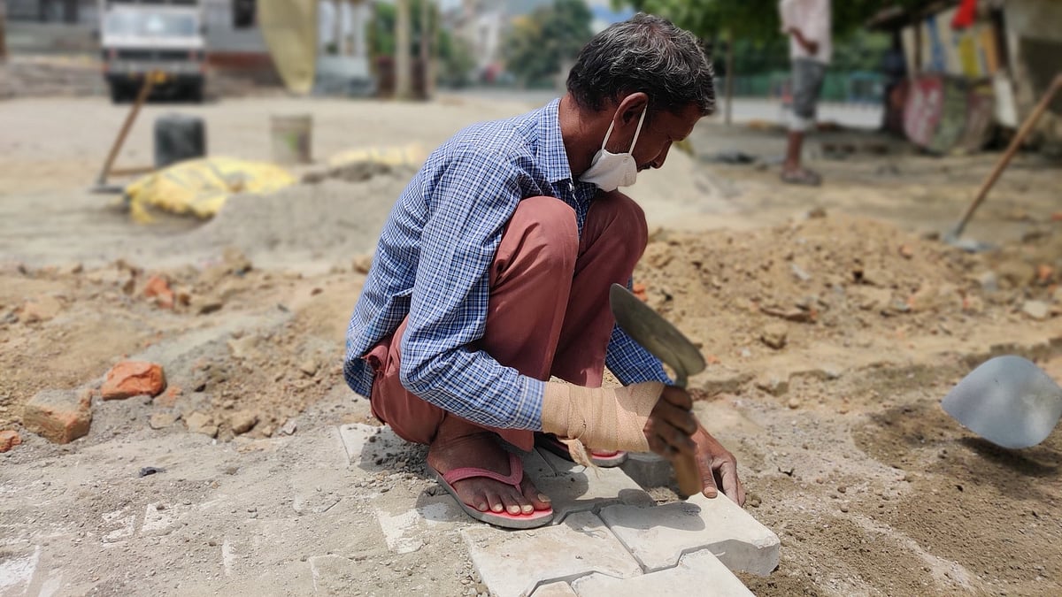 Delhi anti-pollution measures spell livelihood crisis for daily wage workers